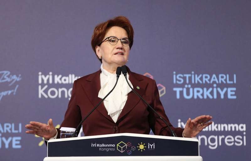 Meral Akşener