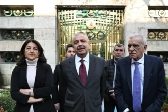 Dem parti heyet