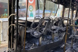 İzmir Belediye otobüsü Yangın