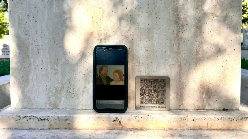 QR kodlu Mezar