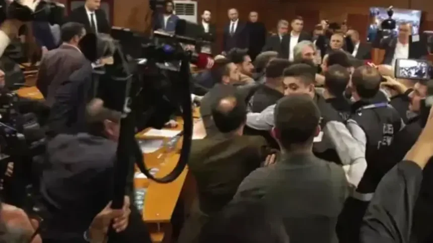 Bayrampaşa Belediyesi Kavga
