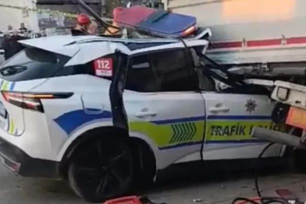 Polis Aracı kaza Manisa